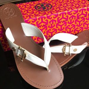 Tory Burch Nora Flat Thong Sandal NIB 8.5